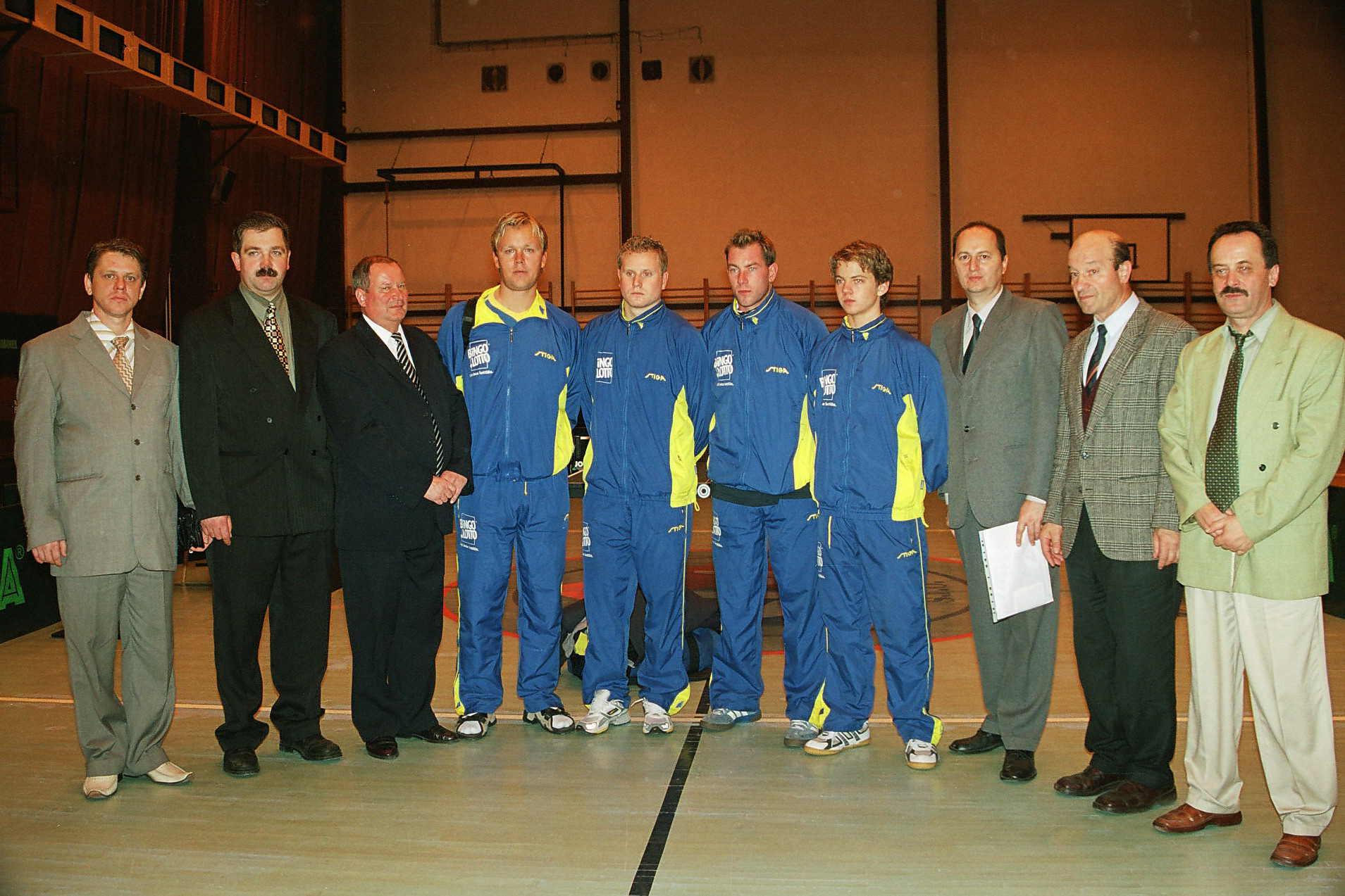 Sovensko - Švédsko 2004 Švédsky reprezentanti , vedenie klubu a primátor mesta SL